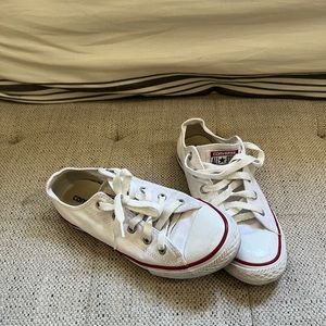 White Converse size 3 in kids 5 1/2 or 6 in W